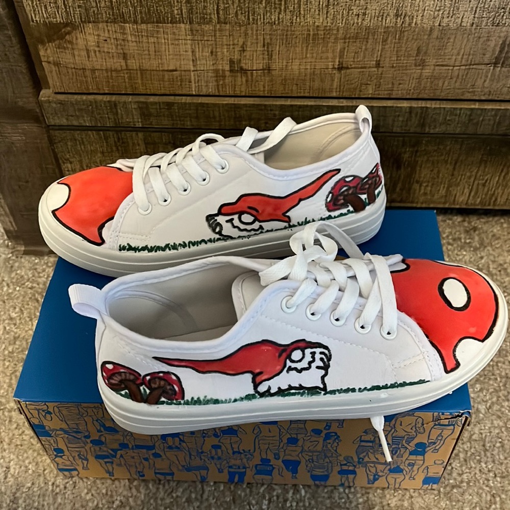 Customized gnome canvas sneakers. Super cute. Women’s sz 6 run big so more a 7